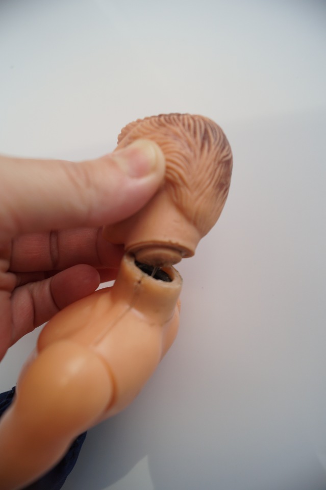 Третья выписка декабря. Ещё одна ёлочка здорова! Как починить шейное крепление кукломужчины (мои ошибки и способы их