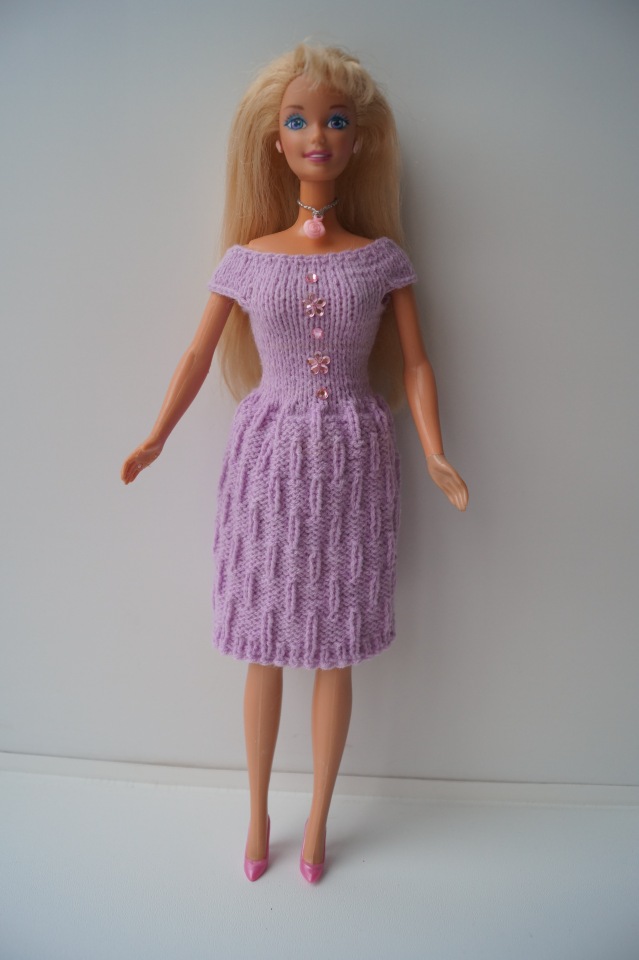 Вторая выписка декабря. Главная героиня нового года поправила своё здоровье. Лечим покусанные руки Барби, удаляем жир с