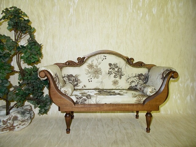 Диванчик для кукол 16"-18"