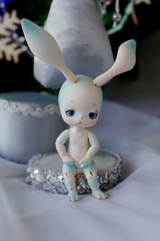 Зайка беленький под елочкой сидел... Dollzone Rabbit Senna