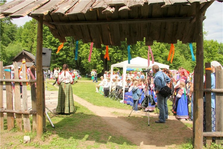 "Троицкие гуляния" в Василёво, 2017 год, продолжение. Архитектурно-этнографический музей под открытым небом "Василёво"