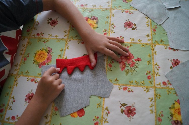 Агаша шьёт для Басика. Толстовка Дракоша (фото 6)