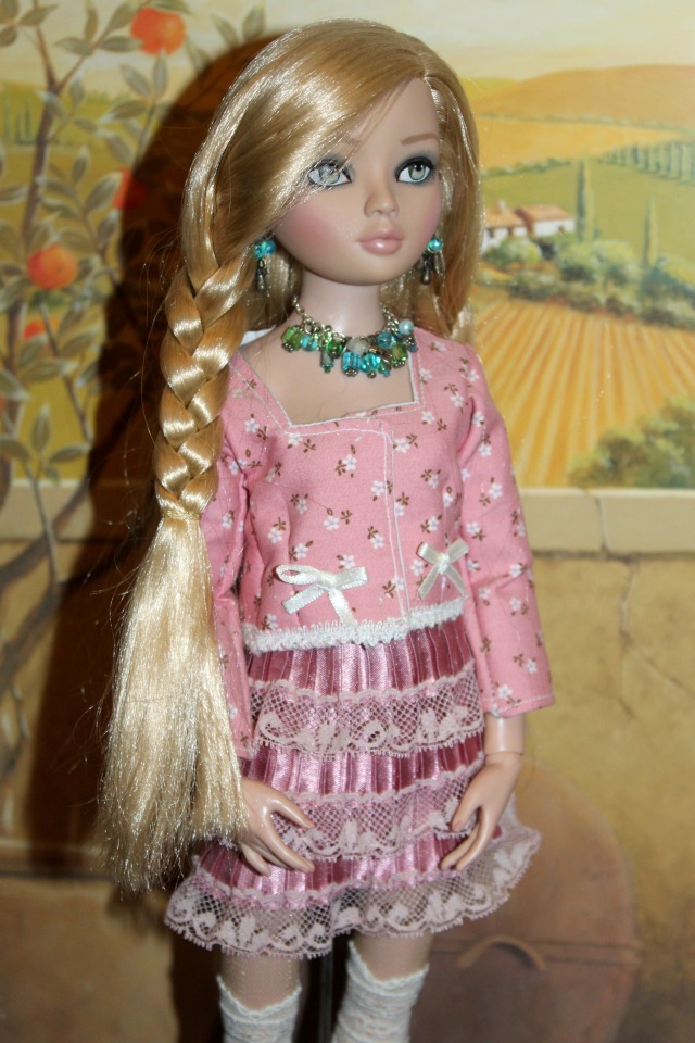 Вальс цветов с куклами Тоннер - Продолжение