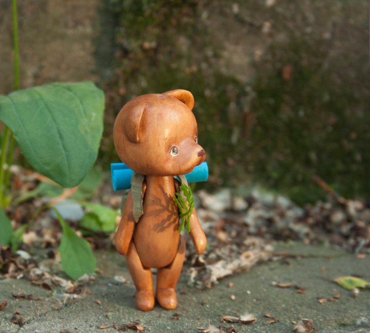 Деревянный мишка путешественник (фото 6)