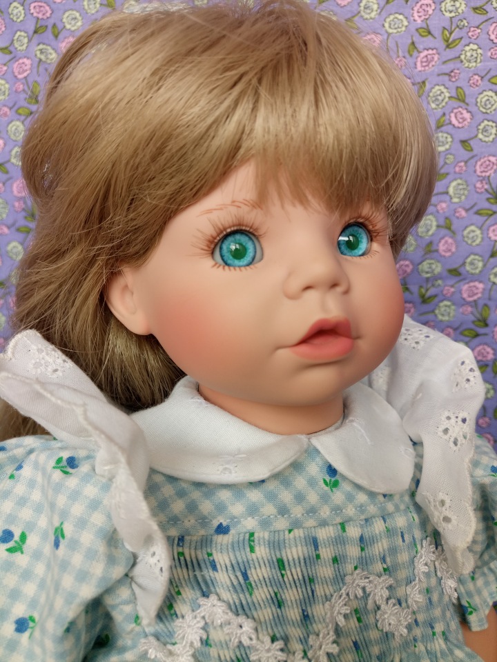 Красивая девочка от Susan Wakeen