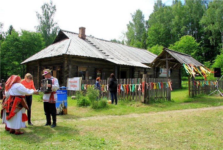 "Троицкие гуляния" в Василёво, 2018 год. Архитектурно-этнографический музей под открытым небом Василёво