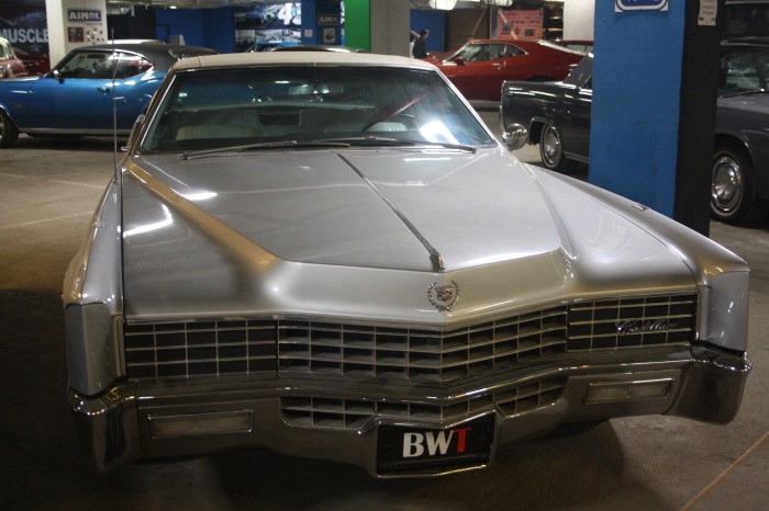 Петербург: выставка ретро автомобилей