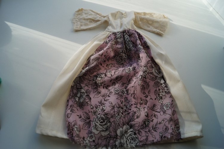 История Анжелики и её гардероба