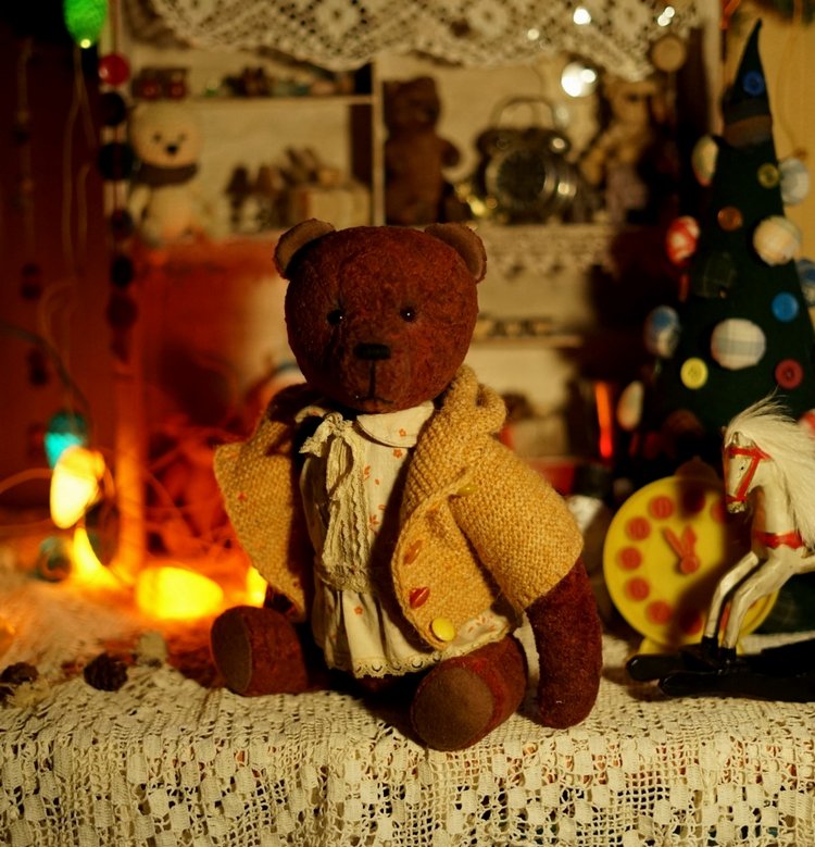 Зимний вечер. Старые игрушки