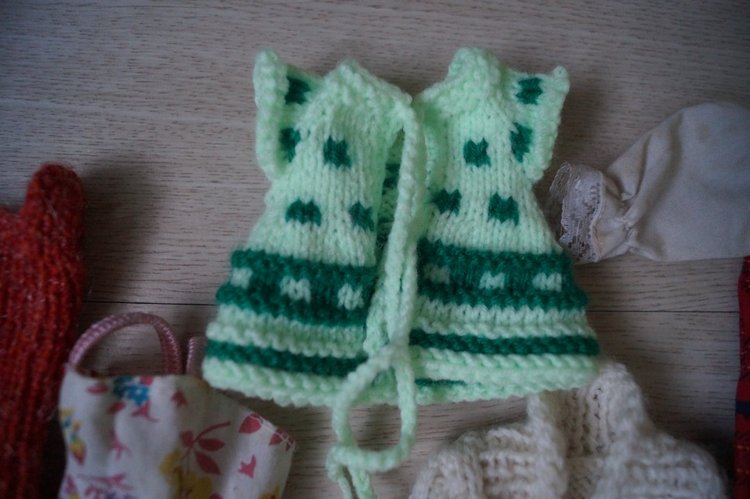 Привет из 2010, коробка с куклами и одежками + воспоминания из детства и юности