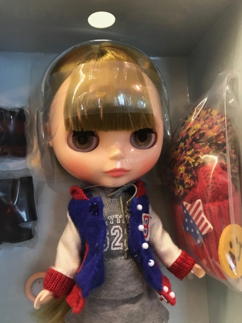 Долгожданная Blythe - Varsity Dean (фото 8)