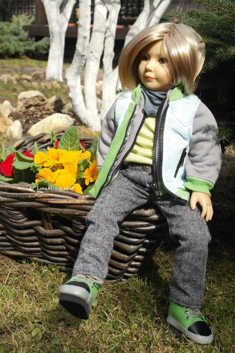 Тарас в апрельском саду — Куклы Kidz'n'Cats (Соня Хартман): шарнирные 46 см (фото 5)
