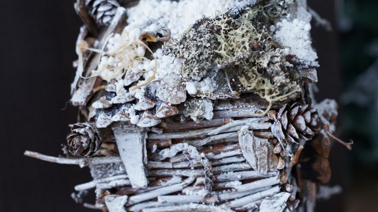 Избушка на курьих ножках — Авторские игрушки из разных материалов: синельная проволока (фото 8)