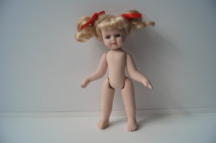 Первомайская выписка: чистка содой, ремонт пищалки, сшит Баварский костюм и реанимация брошенок