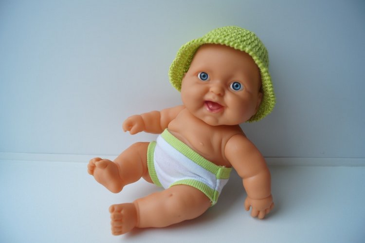 Первая июльская выписка. Две разные поломки шейного крепления - исправляем. Санаторий для кукол. И новые пациенты