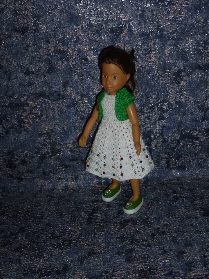 Авторский вязаный комплект для кукол Kruselings 23 см "Новогодняя Ёлочка" (фото 6)