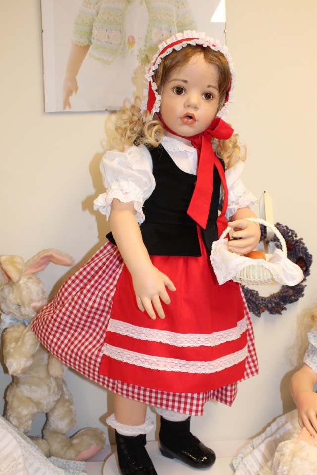 Летняя встреча в магазине и выбор кукол. Часть вторая - Красная шапочка. ОПРОСНИК (фото 5)