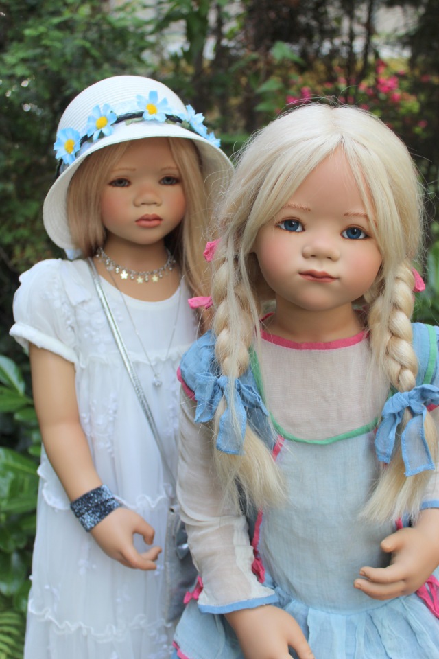 Две сестрички Лилит и Синчи