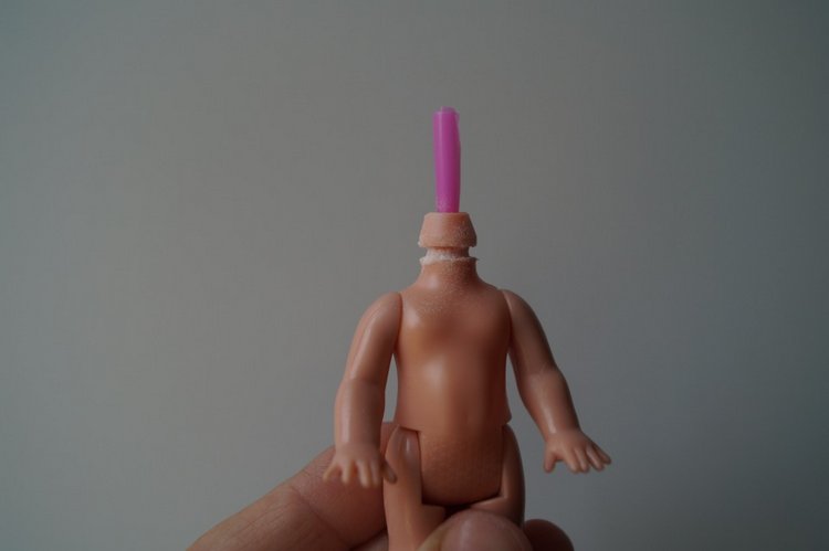 Первая июльская выписка. Две разные поломки шейного крепления - исправляем. Санаторий для кукол. И новые пациенты