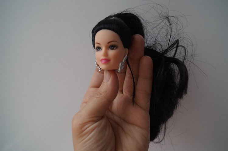 Третья выписка сентября. Перелом колена, сломано крепление руки в плече, сгрызена кисть или полное её отсутствие - это все