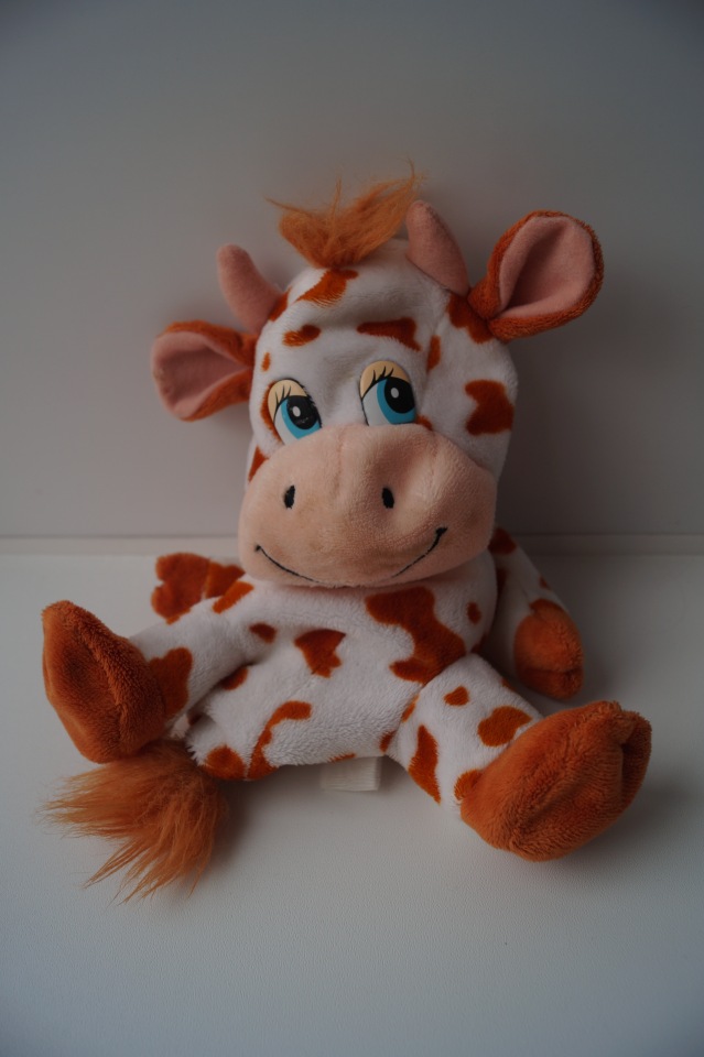 Вторая выписка октября. Машенька здорова. Кукла из лужи стала милашкой. Коровка замычала. Как поставить Лолочку на ножки,