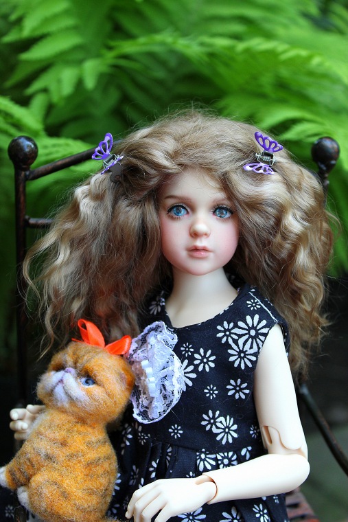 Поиск образа для Розочки. Знакомство с садом