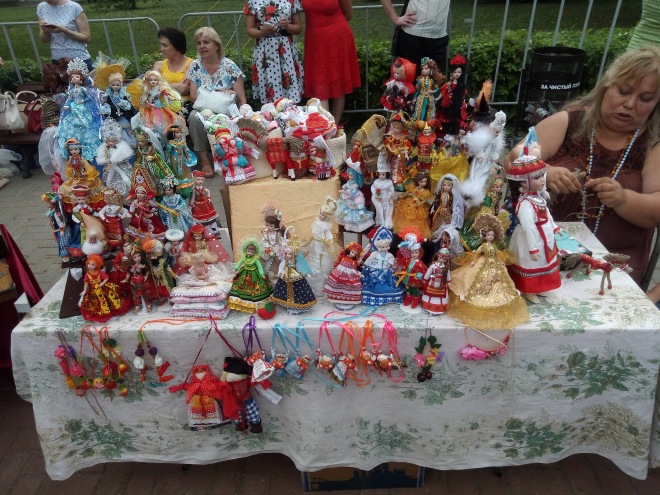 Мои куклЁшки на городском празднике "Литературное варенье"