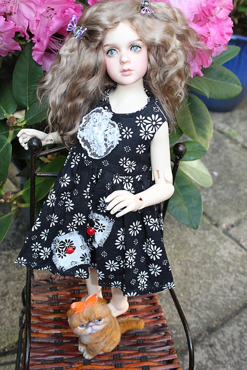 Поиск образа для Розочки. Знакомство с садом