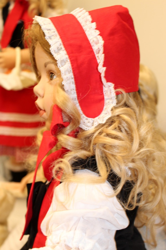 Летняя встреча в магазине и выбор кукол. Часть вторая - Красная шапочка. ОПРОСНИК