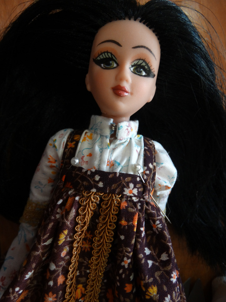 Шьём русский костюм для куклы формата Барби