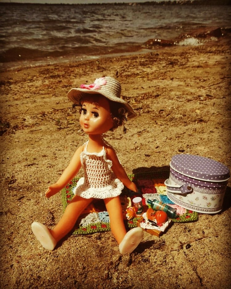 Пляжные ретро-фото для стареньких кукол (фото 10)