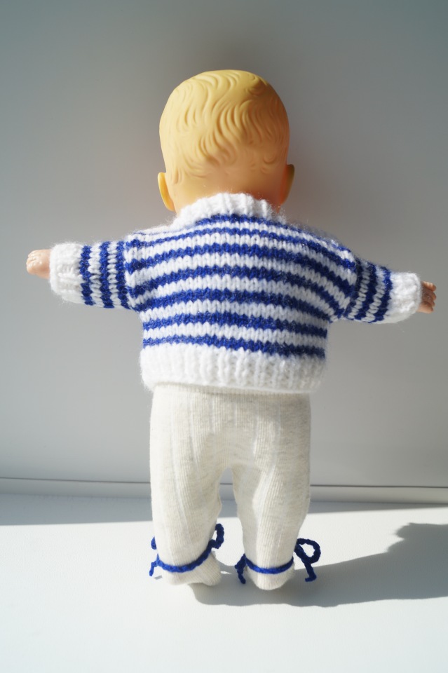 Вторая июльская выписка. Лечение глазок: отсутствие радужки, косоглазие. На лечении была ГДРочка. Голова+тело= красивая