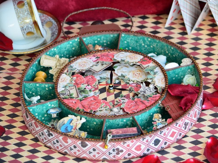 Часы "Моя Алиса" с миниатюрой