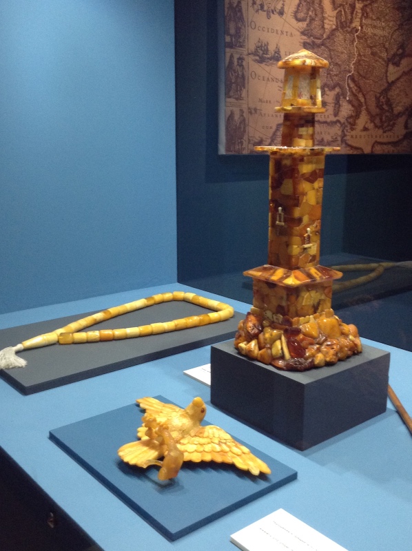 Милая сердцу Божедомка. "Парк янтарного периода". ч.6. (Продолжение). Изделия и украшения из янтаря