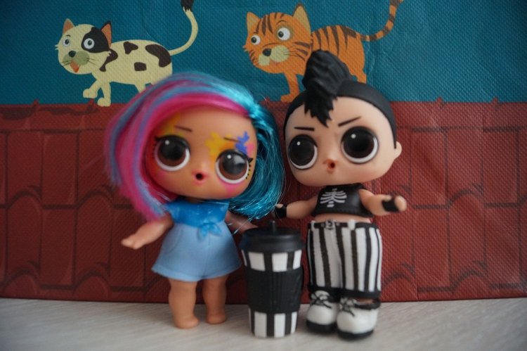 У Агаши много новеньких! Жители надкроватных полочек (фото 4)