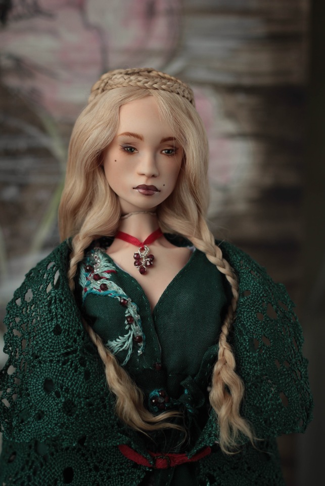 Серсея. Фарфоровая шарнирная кукла