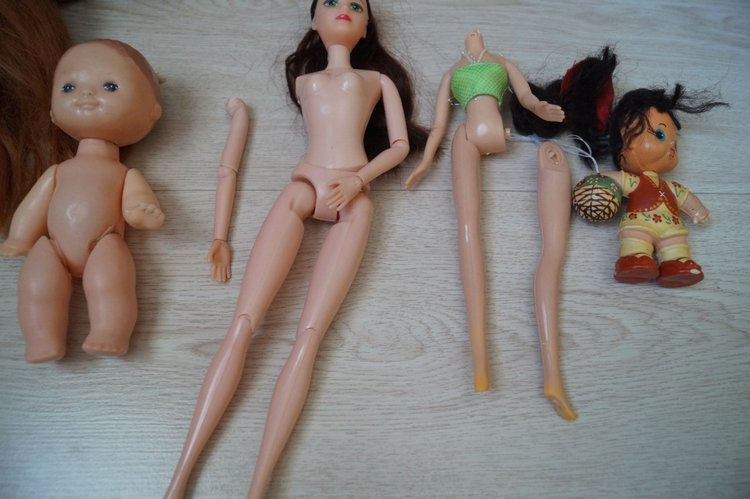 Три посылки новых будущих пациентов кукольной лечебницы