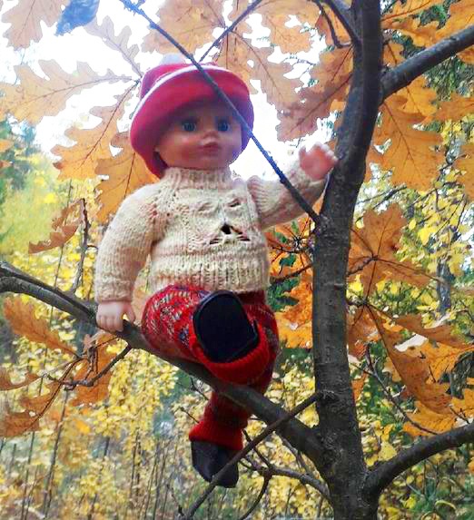 Ася и Ванюша машут ручками вслед Осени (фото 4)