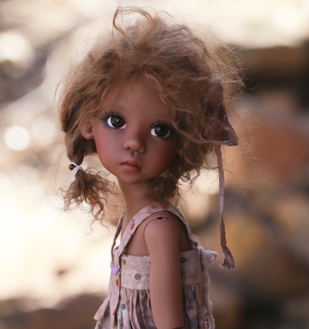 Открыт преордер на Coffee tan human Missy от Kaye Wiggs