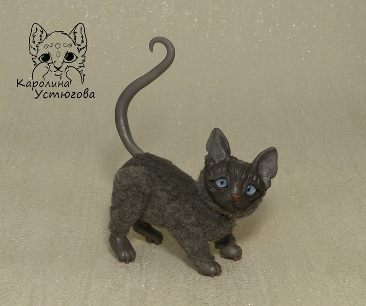 Миниатюрные серые Сфинксы