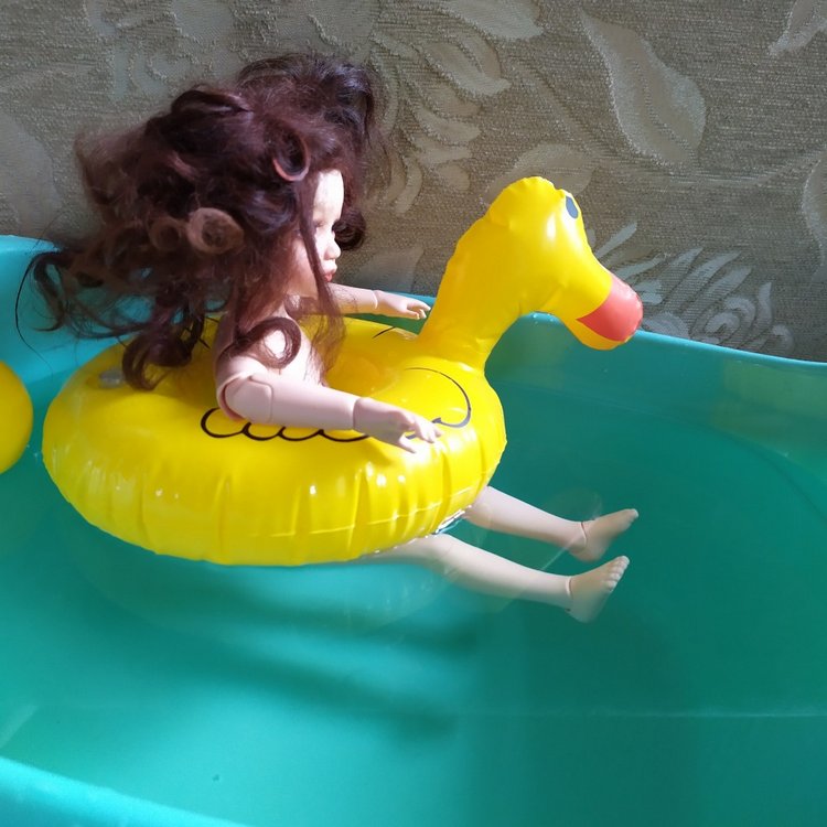 Как мы догоняли лето или примерка кругов для бассейна моей Боночкой (фото 9)