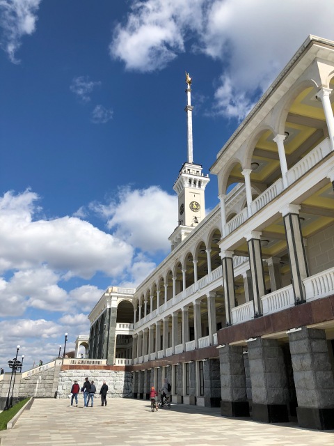Тони Старк: приключения без брони. Был месяц май, половина первая