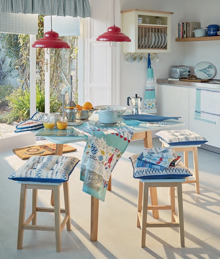 Представление о прекрасном прошлом... Laura Ashley