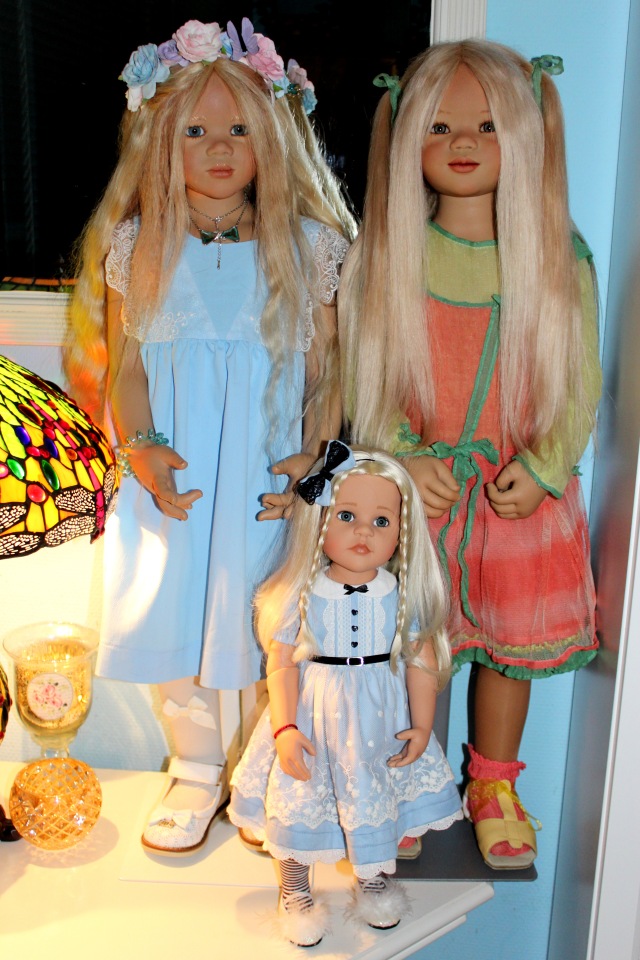 Две блистательные блондиночки, Нандини и Сарай (фото 2)