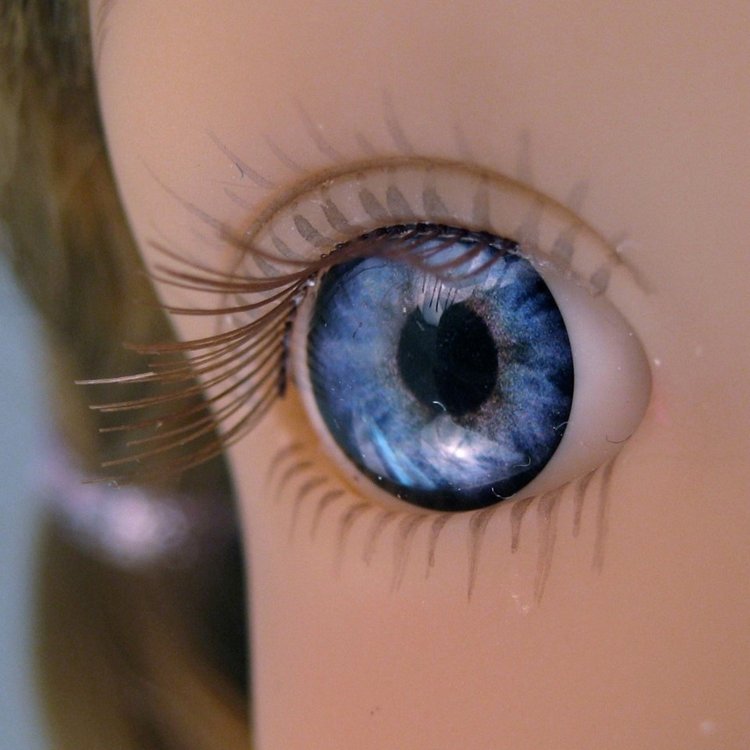 Кидзы в лицах. Куклы 2012 года