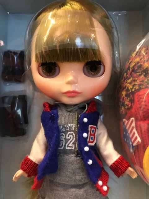 Долгожданная Blythe - Varsity Dean (фото 7)