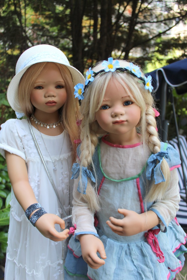 Две сестрички Лилит и Синчи