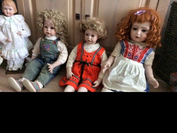 Большая коллекция Винтажных реплик с антикварных кукол