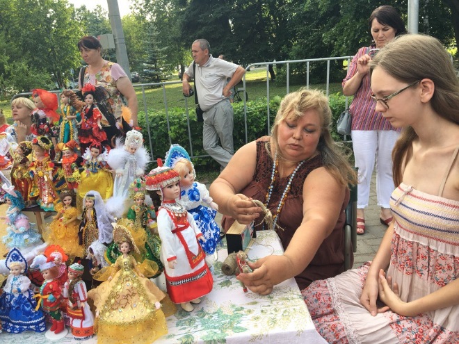 Мои куклЁшки на городском празднике "Литературное варенье"