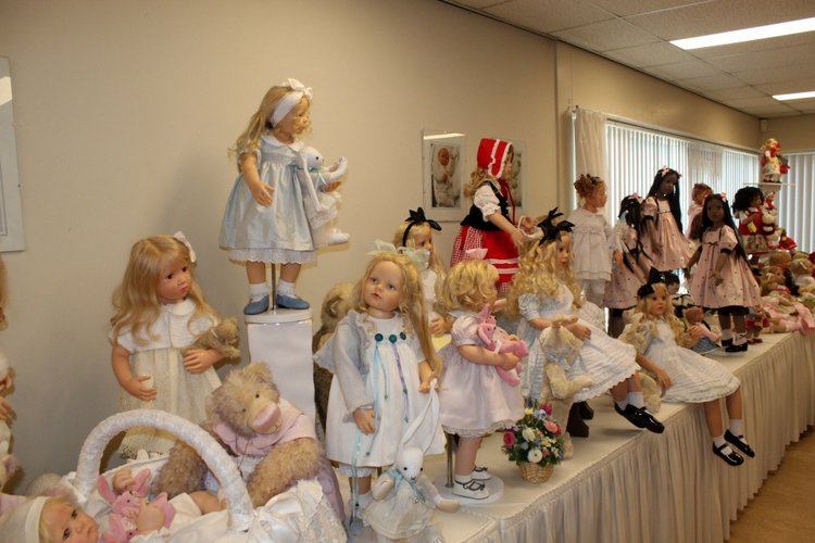 Летняя встреча коллекционеров в магазине кукол. Заключительная часть